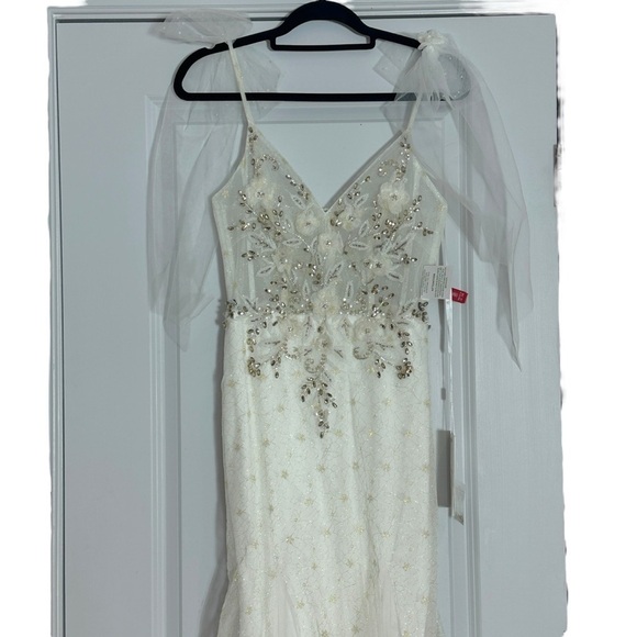 Mac Duggal Style 50666 White & Gold Embellished Mermaid Gown Women’s US 6 - Picture 3 of 11